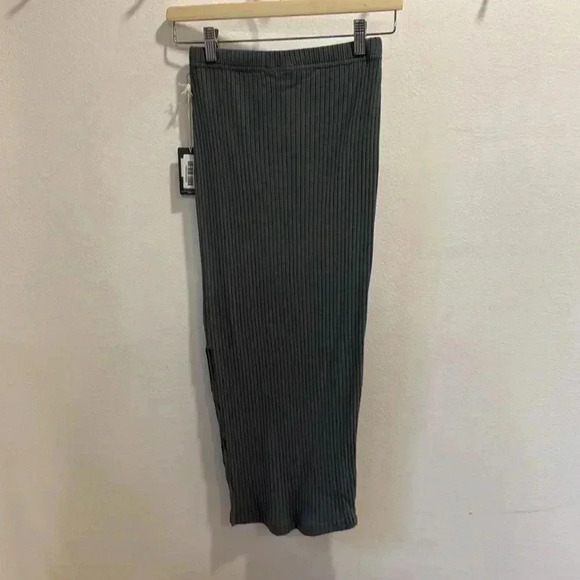 Tentree Knit Rib Skirt - Light Urban Green - Picture 2 of 5